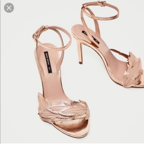 Rose gold heels - Picture 2 of 3